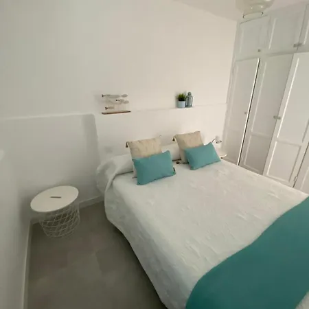 Cotillo شقة