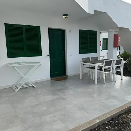 Cotillo شقة